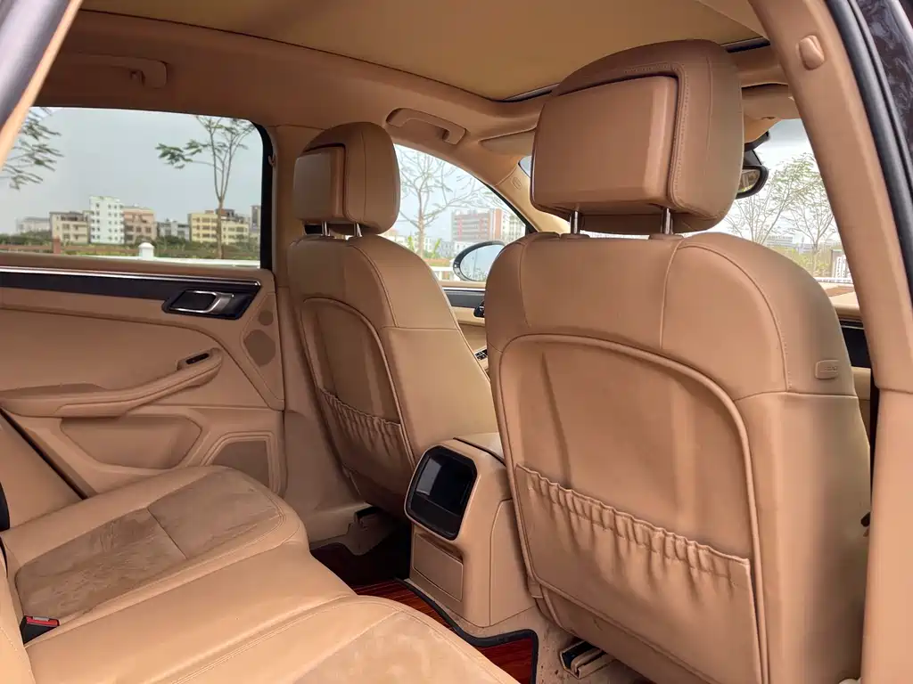 Porsche Macan 2015 — фото 13