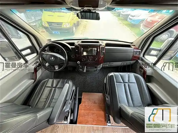 Zhongyi Sprinter RV 2016
