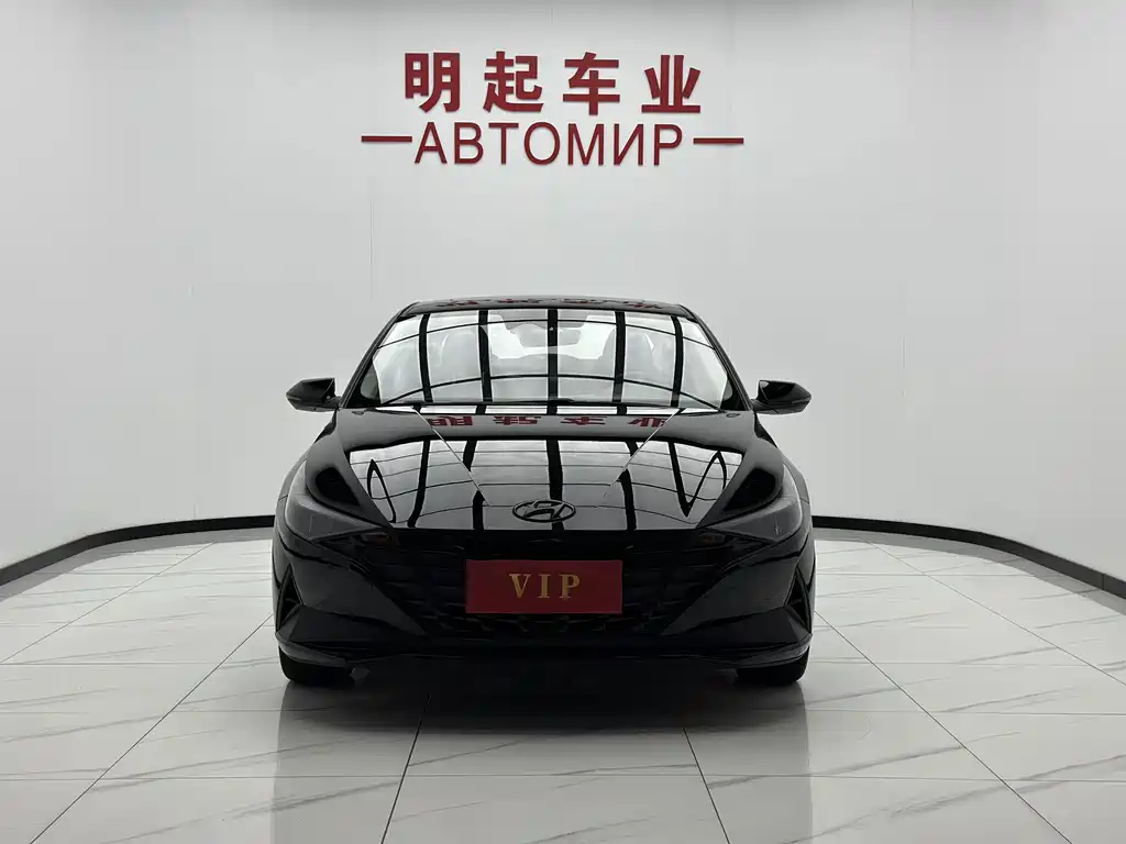 Hyundai Elantra 2022