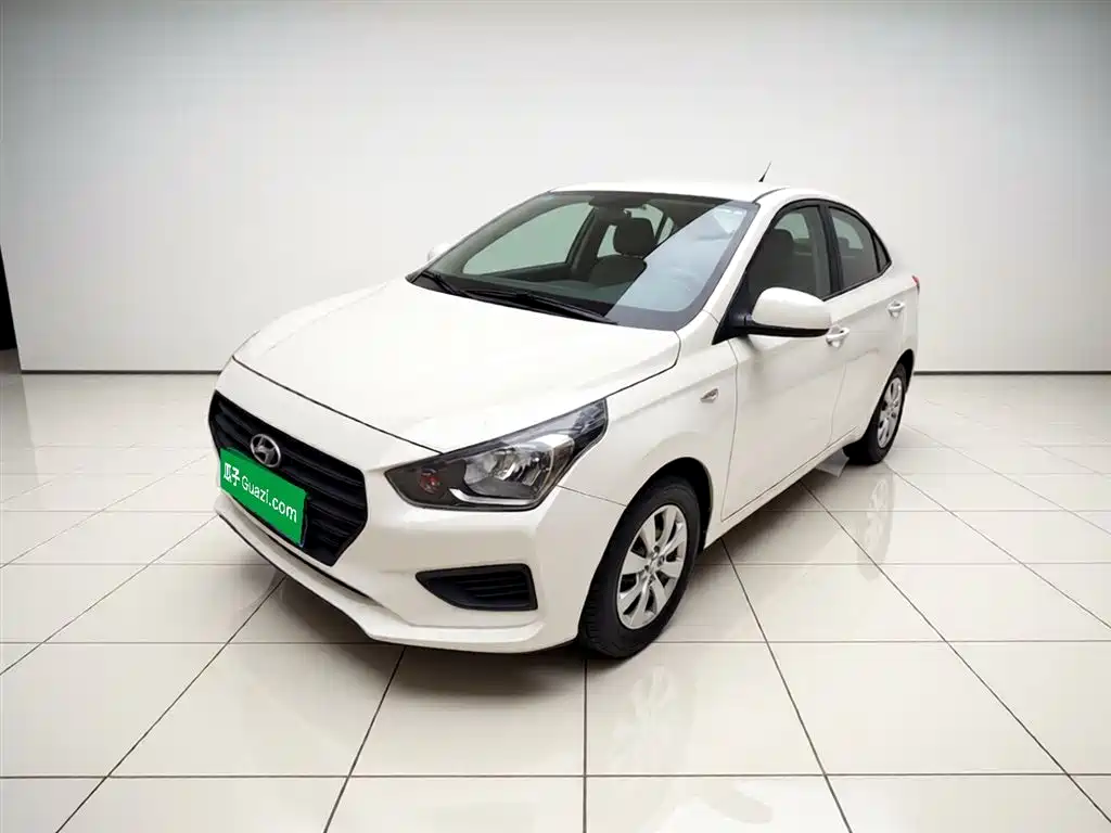 Hyundai Verna 2019 — фото 1
