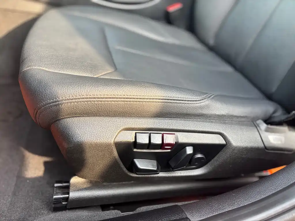 BMW 3 Series 2015 — фото 11
