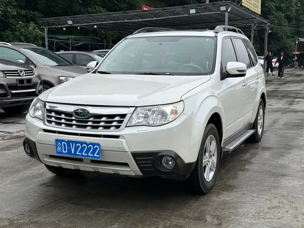 Subaru Forester 2011 — фото 1