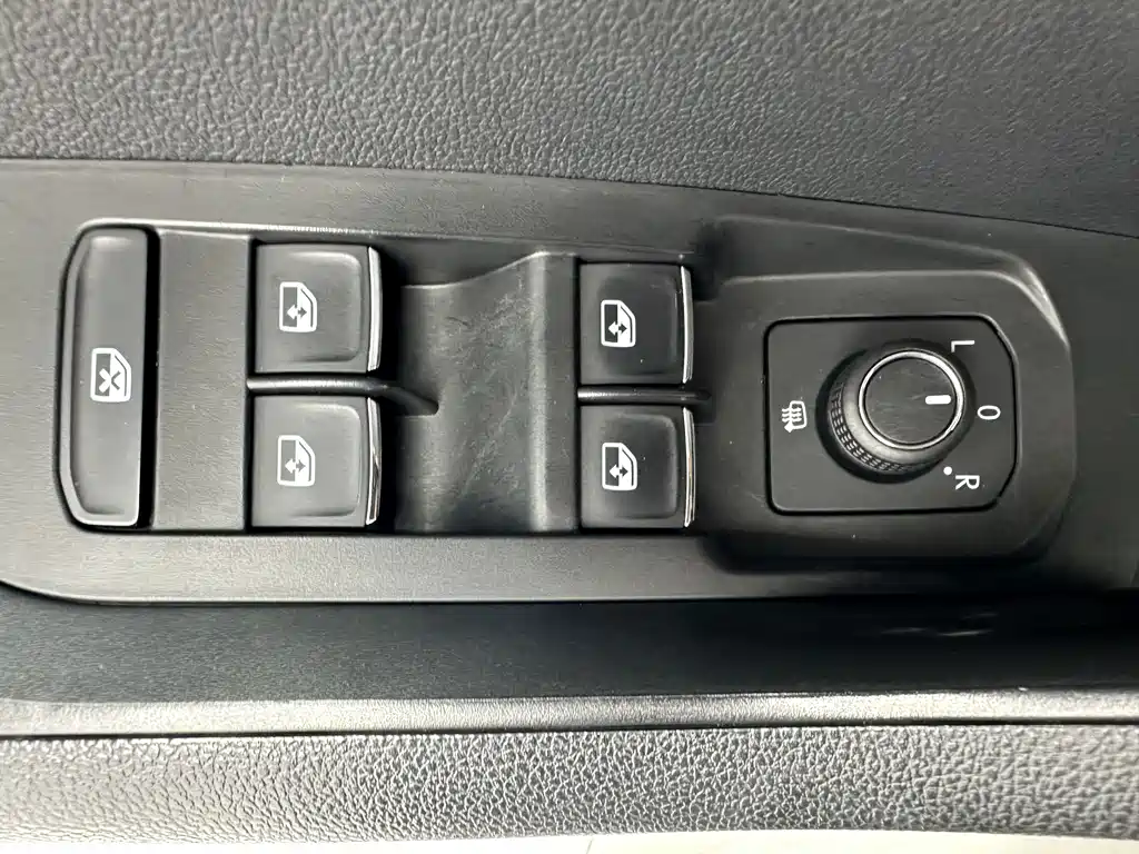 Skoda Korok 2023 — фото 12