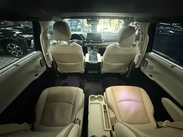 Toyota Sienna 2021