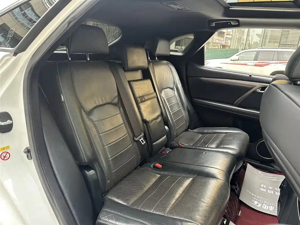 Lexus RX 2018 — фото 15