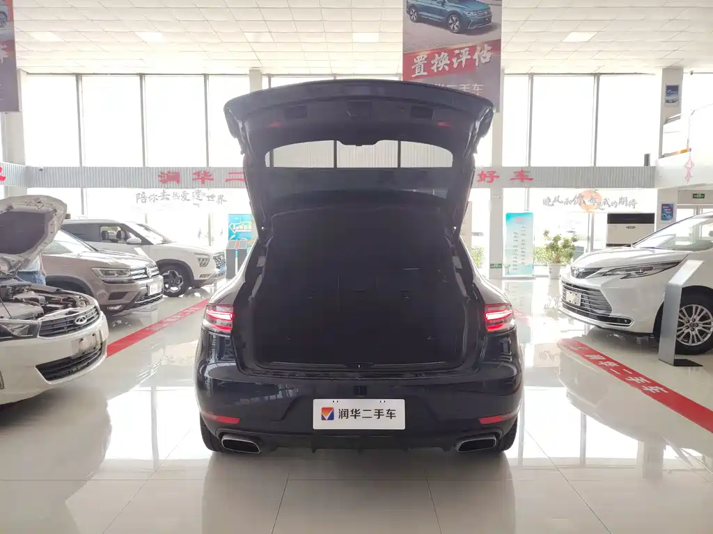 Porsche Macan 2021 — фото 14