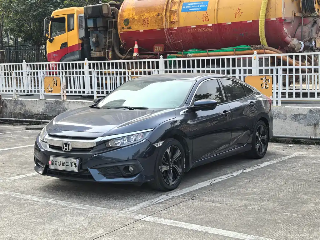 Honda Civic 2018 — фото 1