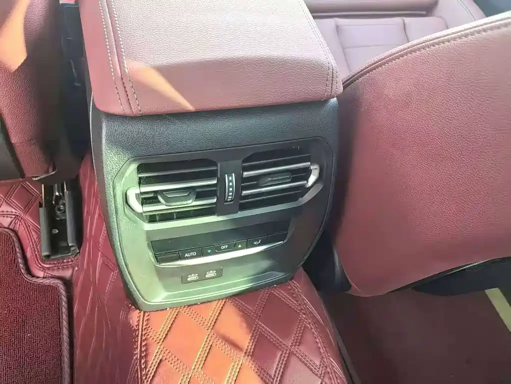 BMW 3 Series 2021 — фото 12