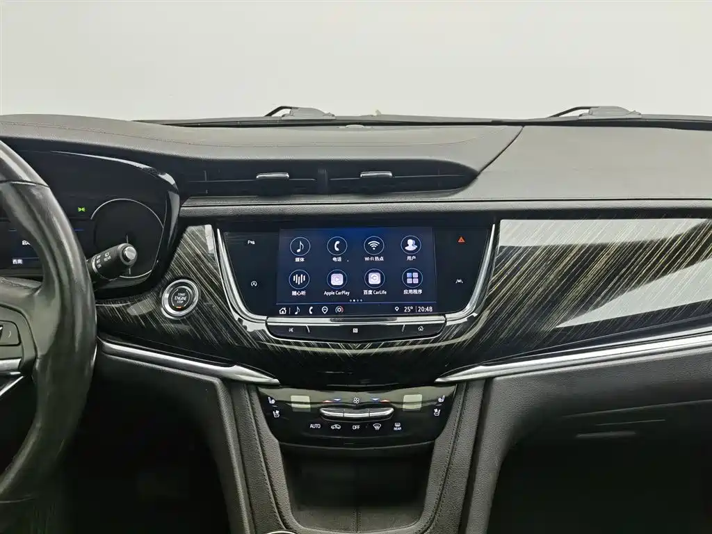Cadillac XT6 2021 — фото 12
