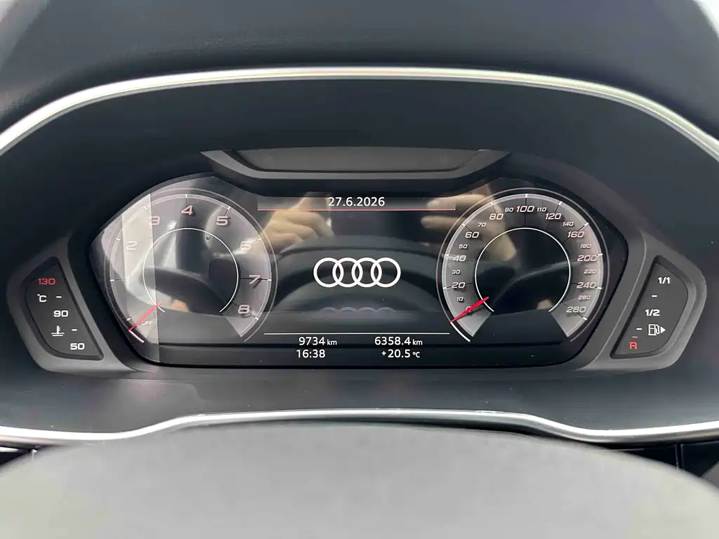 Audi Q3 2022 — фото 18