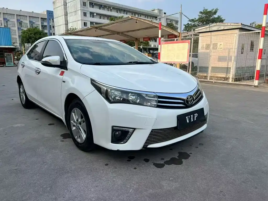 Toyota Corolla 2016 — фото 3
