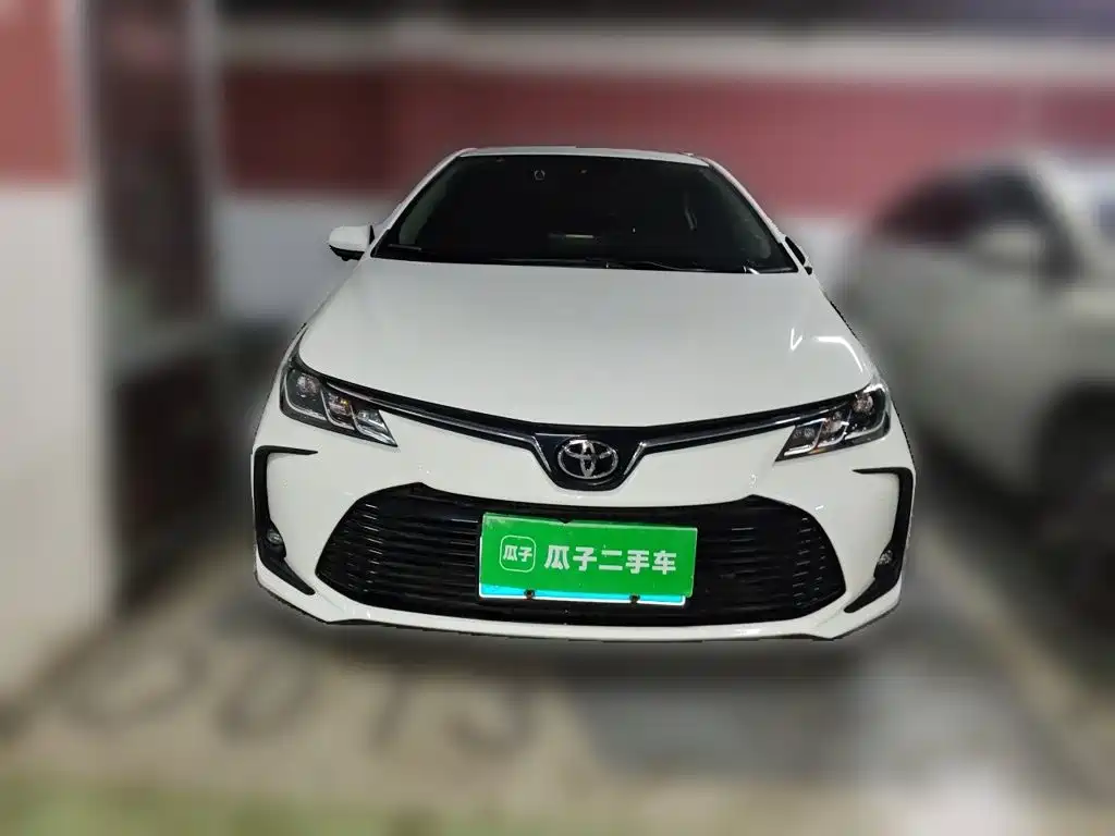 Toyota Corolla 2023 — фото 24