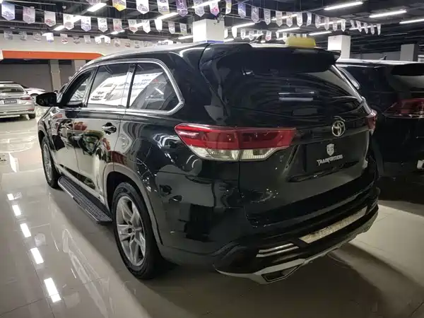Toyota Highlander 2020