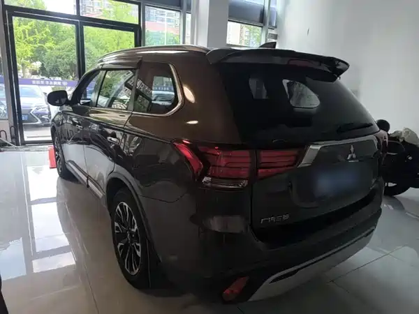 Mitsubishi Outlander 2019