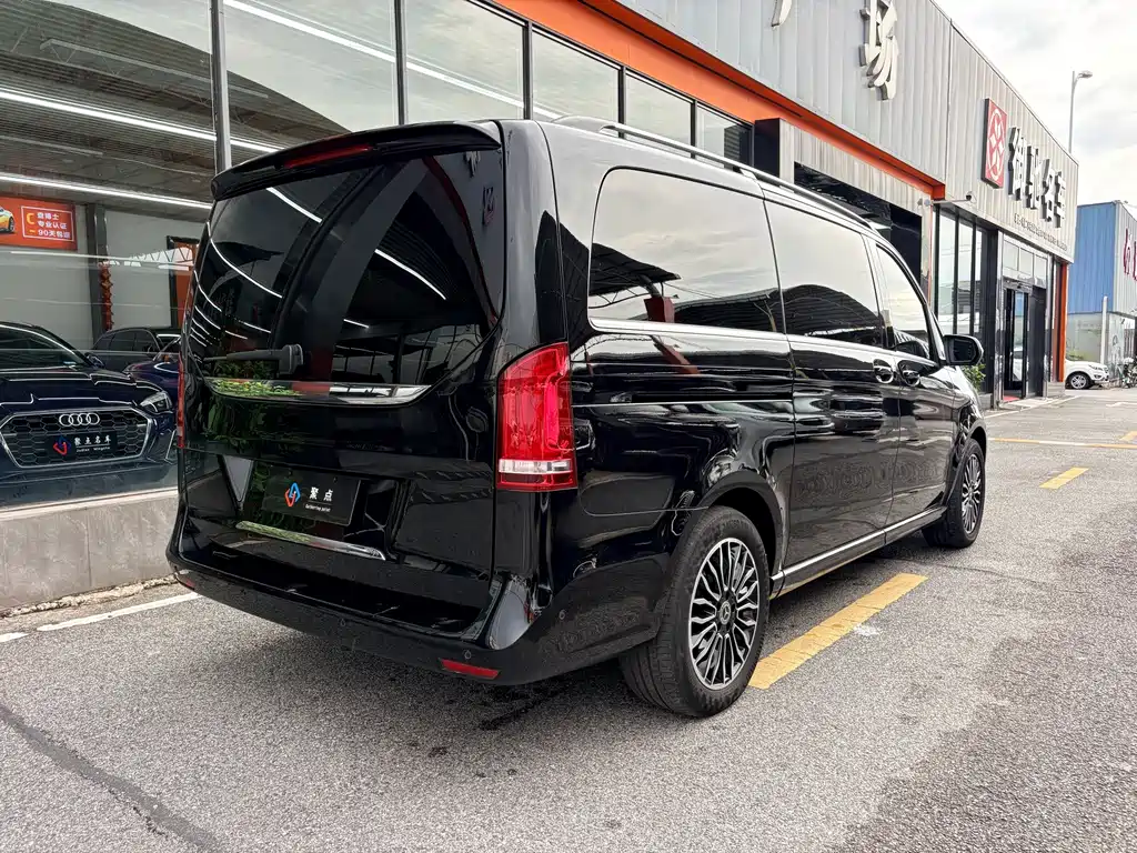 Mercedes-Benz V-Class 2019 — фото 4
