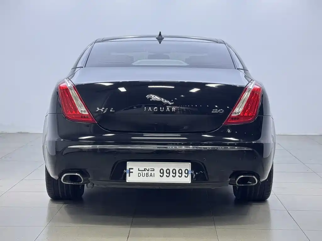 Jaguar XJ 2013 — фото 12