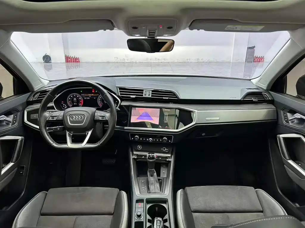 Audi Q3 2022 — фото 17