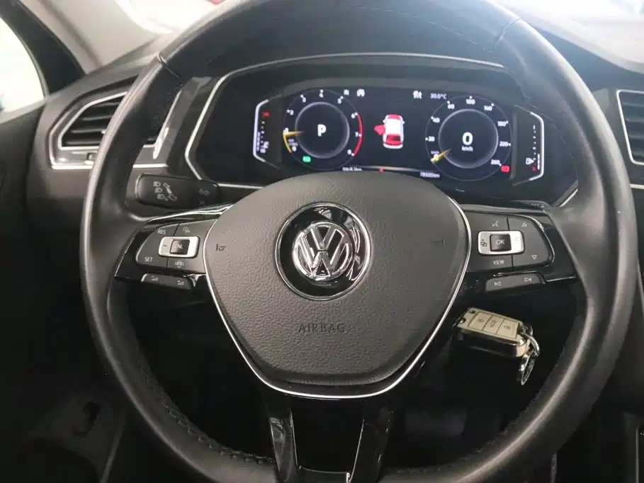 Volkswagen Tiguan 2019 — фото 6