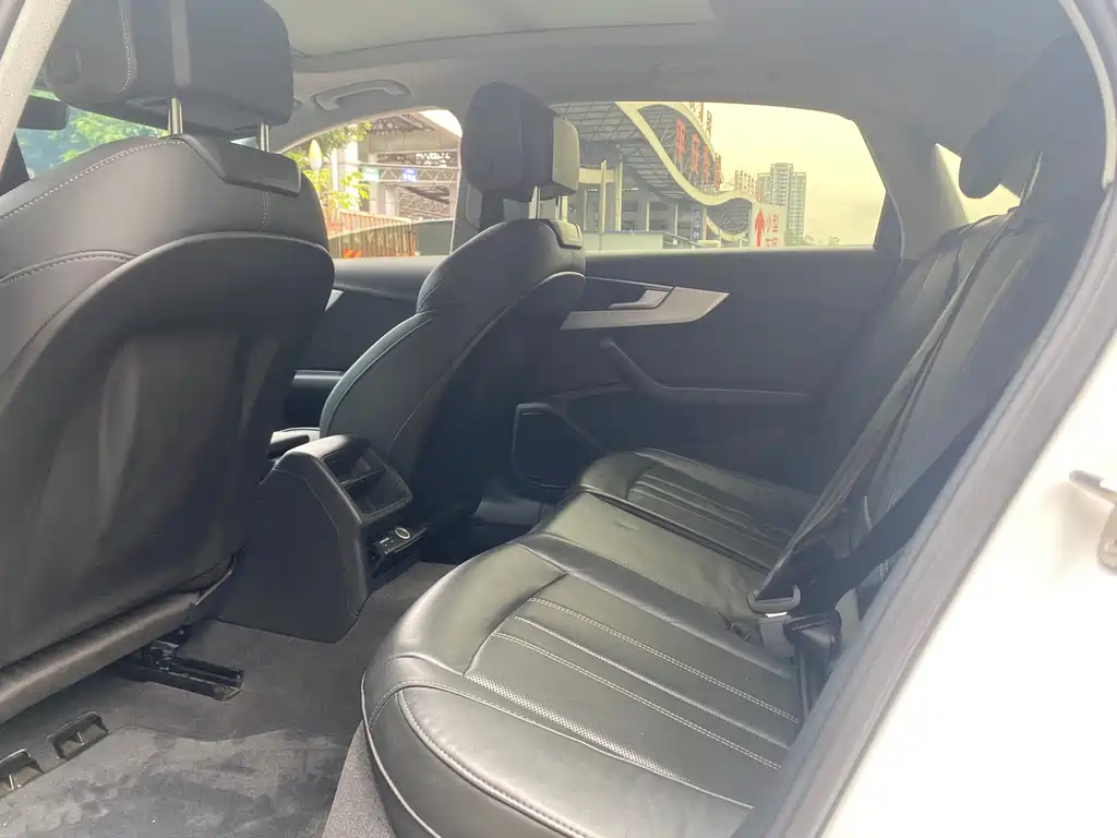 Audi A4L 2022