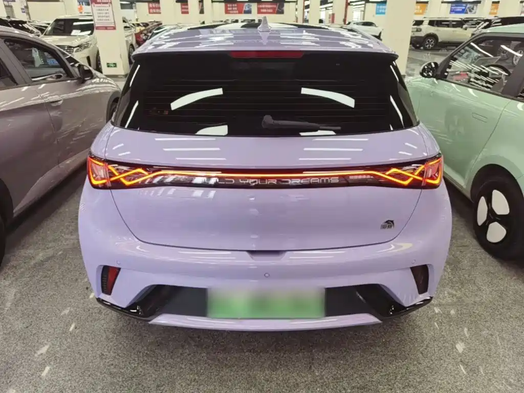 BYD Dolphin 2024