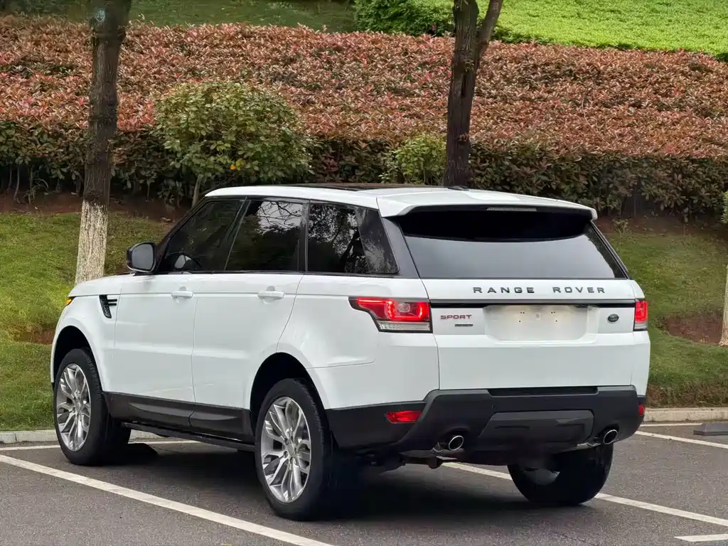 Land Rover Range Rover Sport 2016 — фото 9