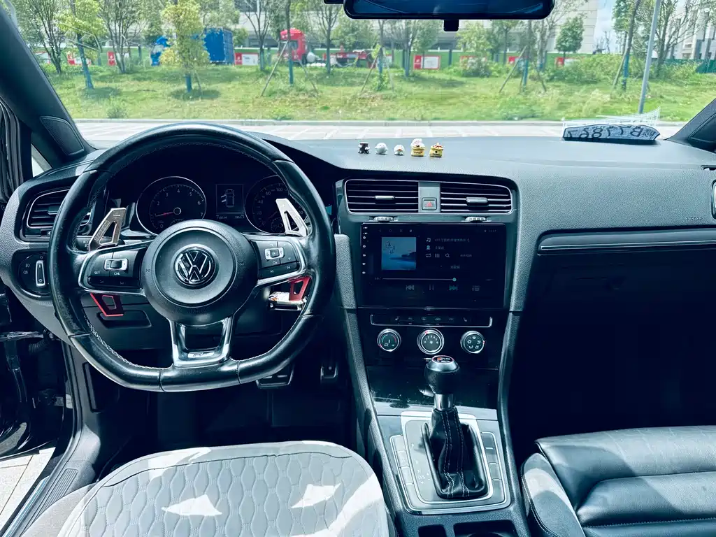 Volkswagen Golf 2016