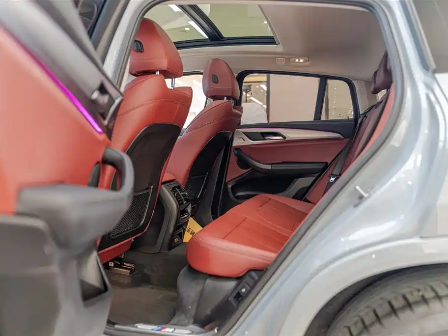 BMW X4 2022 — фото 17