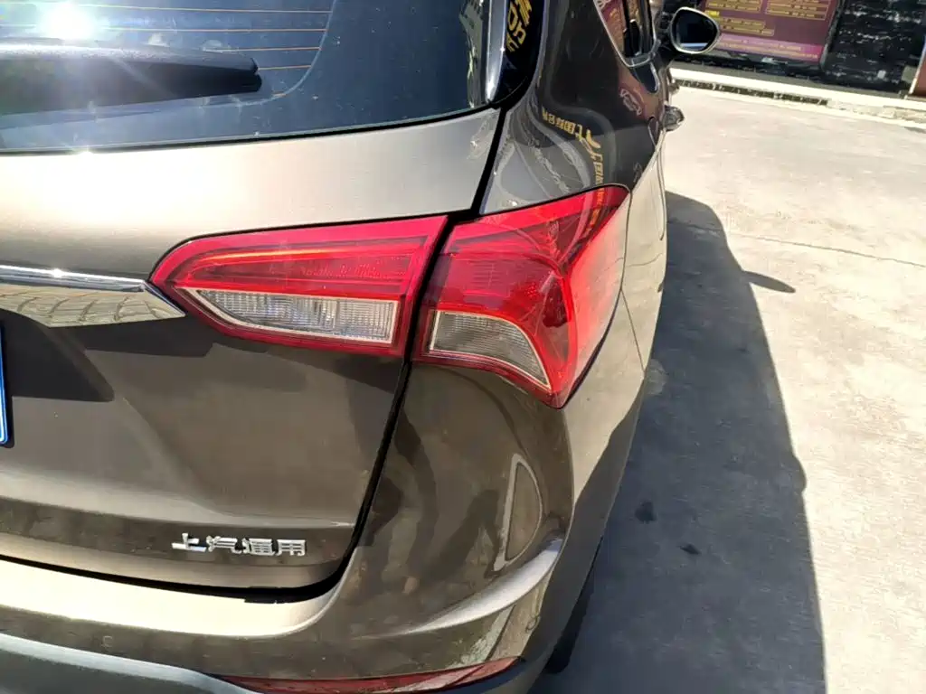 Buick Envision Plus 2019 — фото 8