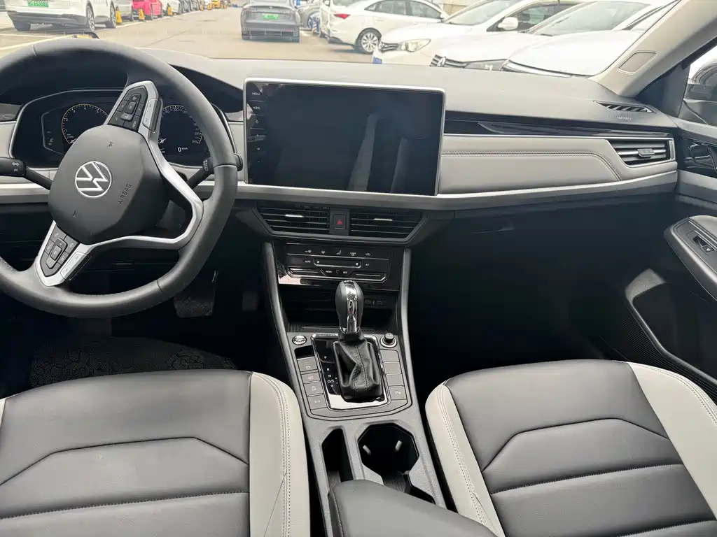Volkswagen Bora 2024