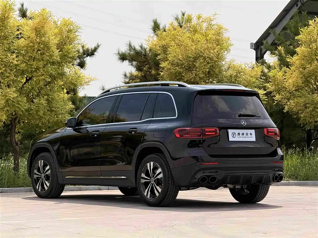 Mercedes-Benz GLB 2025 — фото 24