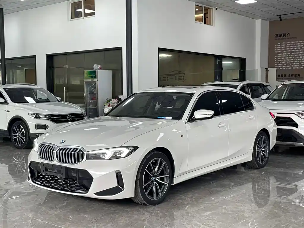BMW 3 Series 2023