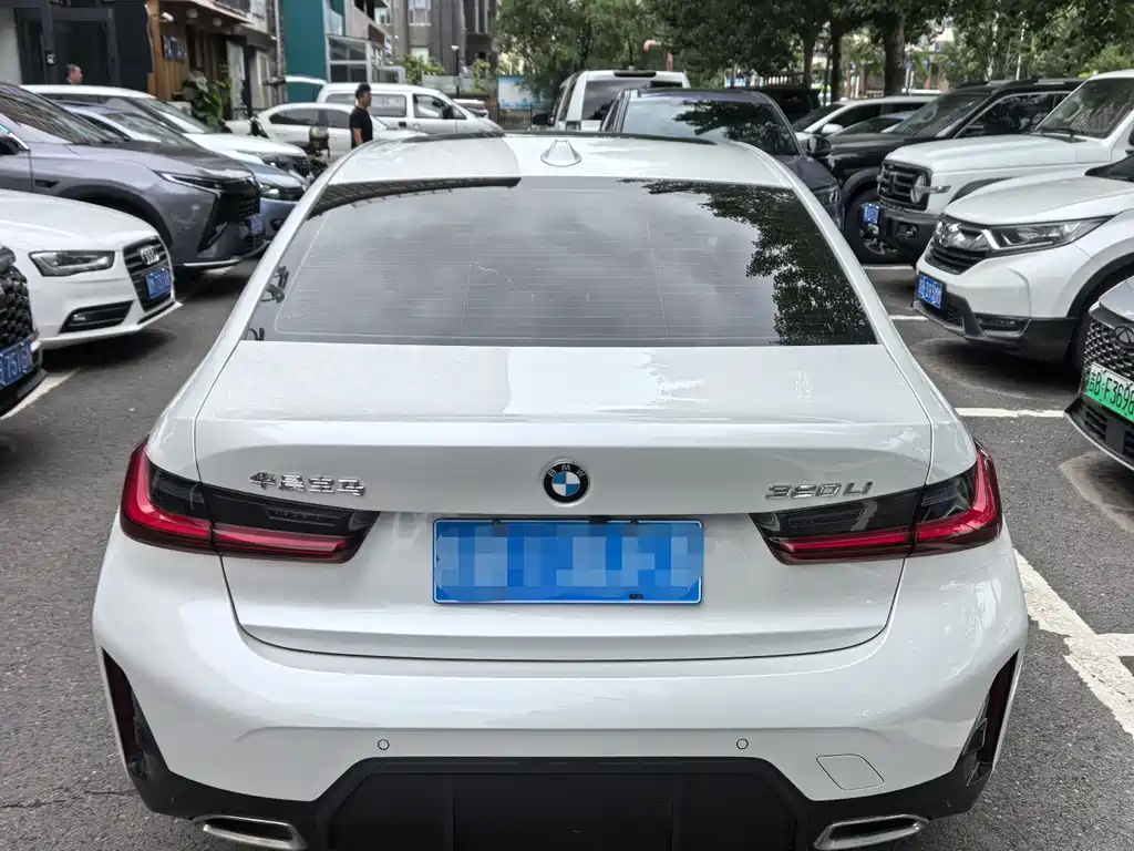 BMW 3 Series 2023