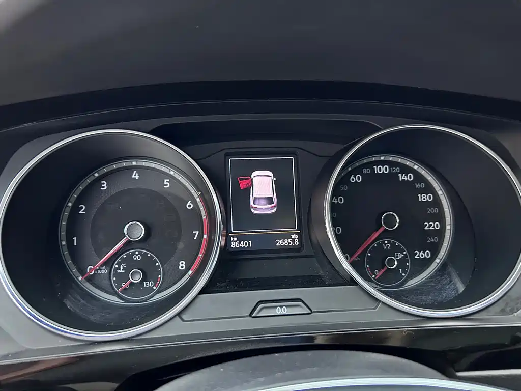 Volkswagen Tiguan L 2018 — фото 15