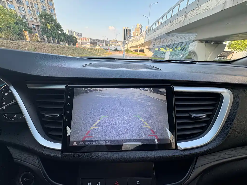 Buick Excelle 2018 — фото 12