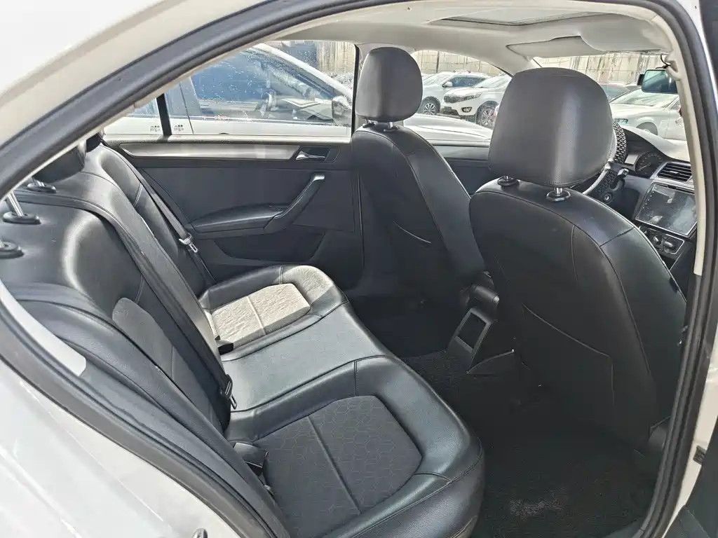 Volkswagen Santana 2016