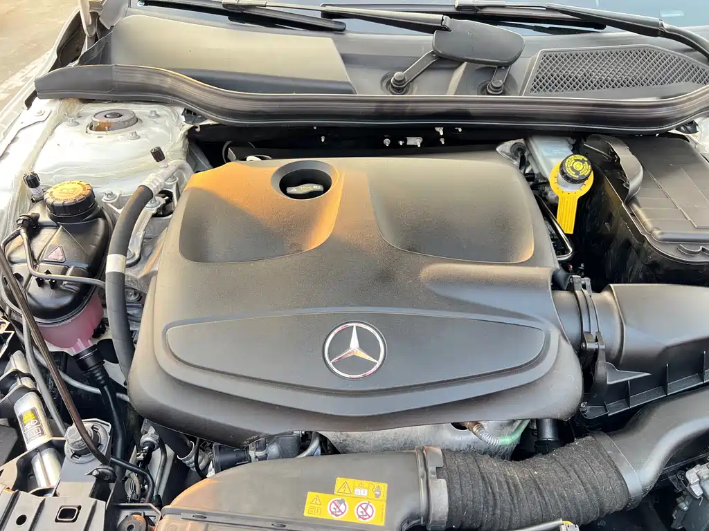 Mercedes-Benz GLA 2016 — фото 27