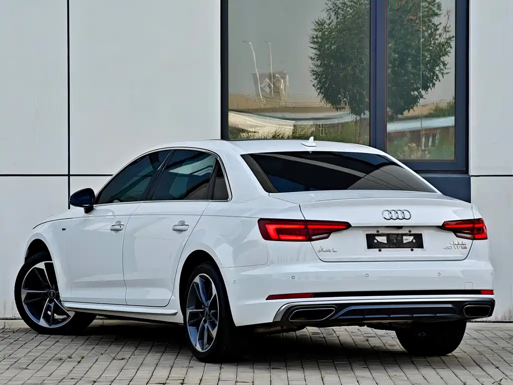 Audi A4L 2020 — фото 4