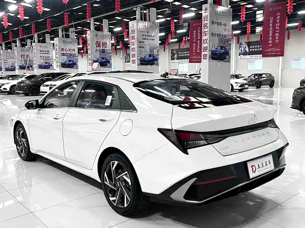 Hyundai Elantra 2026
