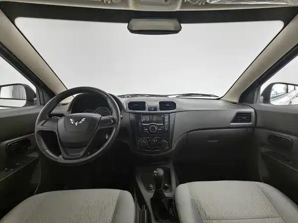 Wuling Hongguang 2019
