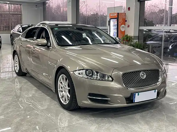 Jaguar XJ 2012
