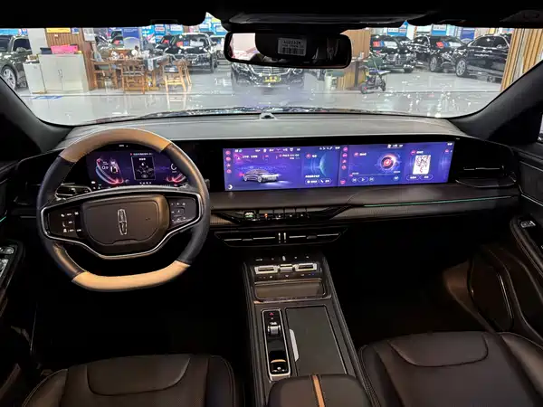 Lincoln Z 2022
