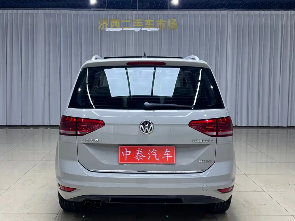 Volkswagen Touran 2016 — фото 5