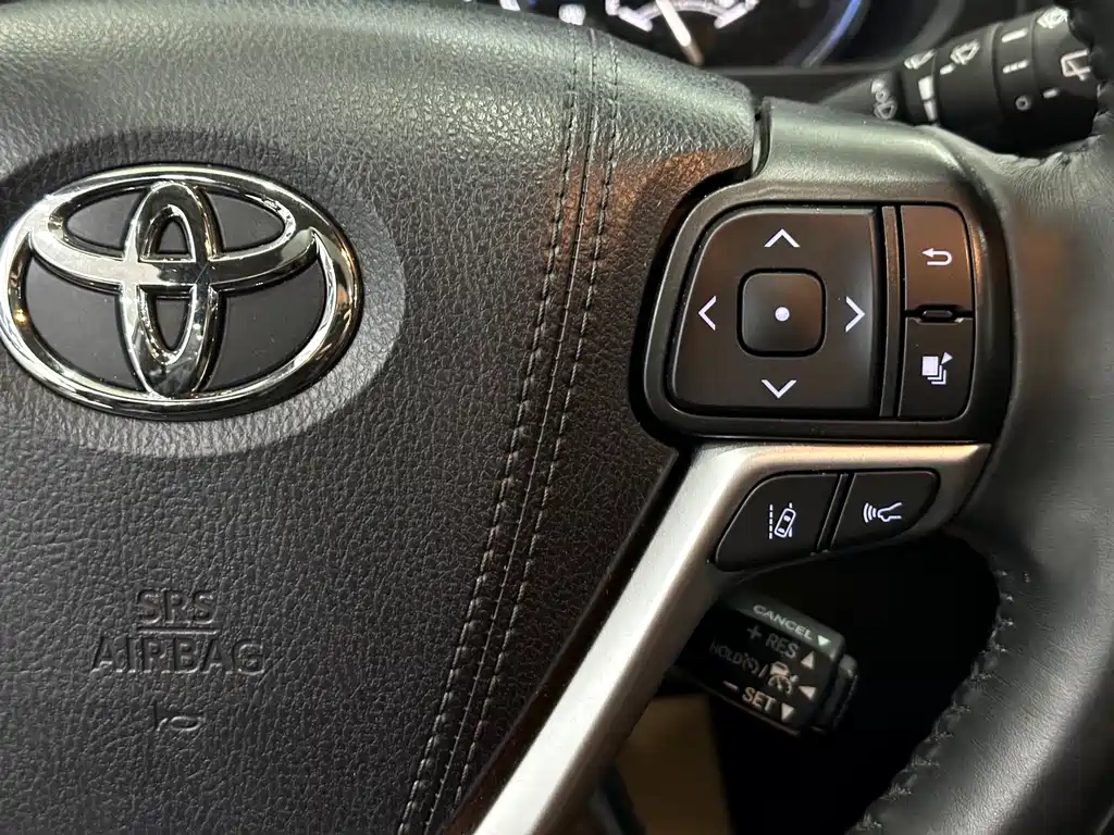 Toyota Highlander 2020 — фото 25
