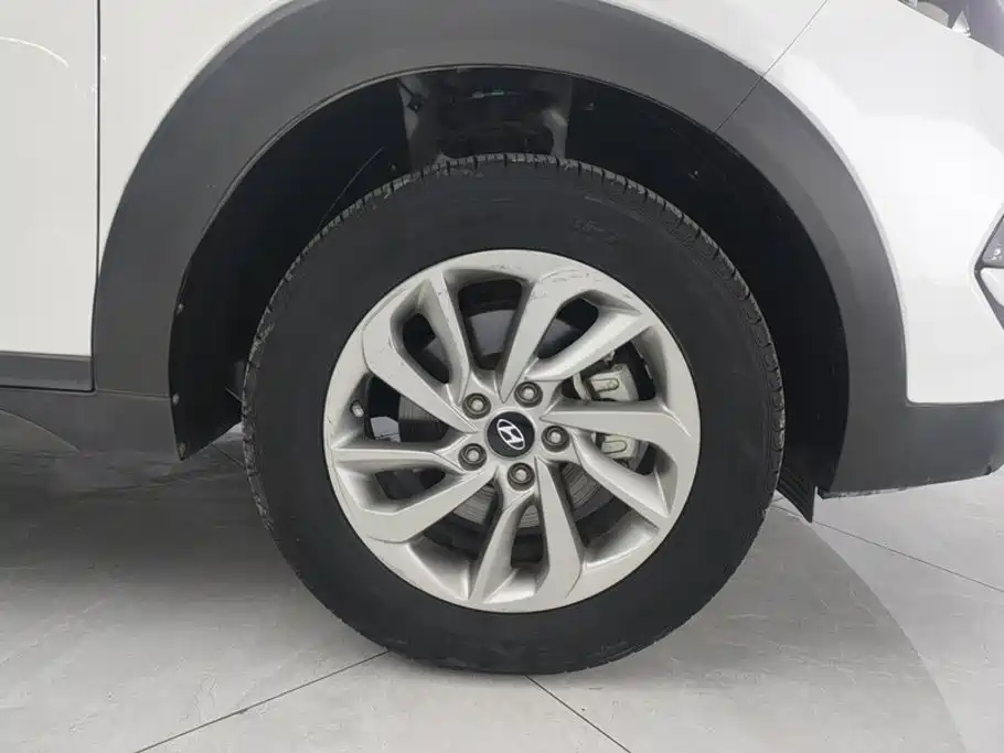 Hyundai Tucson 2016 — фото 6