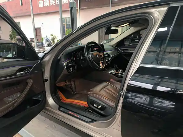 BMW 5 Series 2019