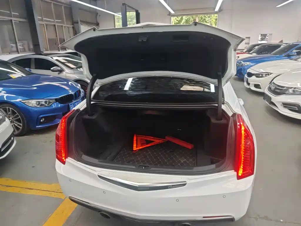 Cadillac ATS-L 2018 — фото 19