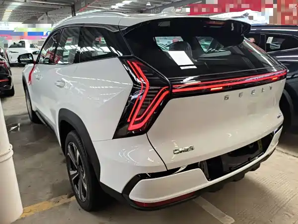 Geely Boyue L 2026