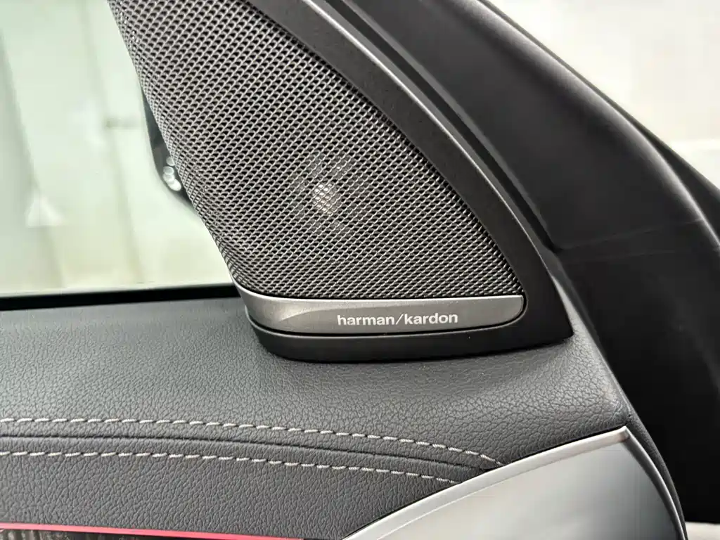 BMW 6 Series GT 2024 — фото 11