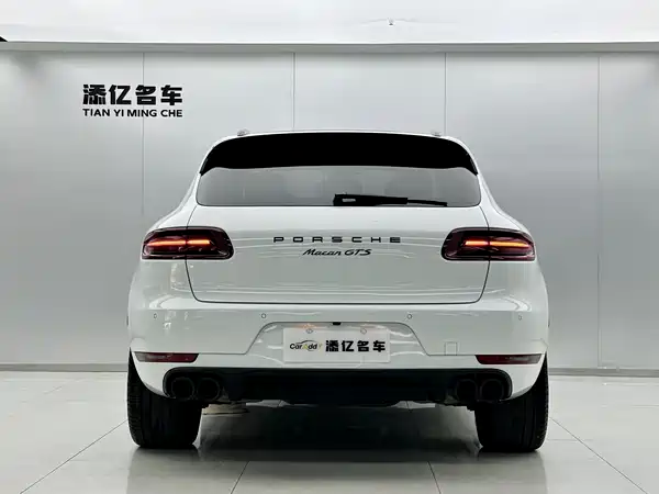 Porsche Macan 2016