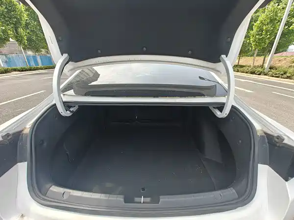 Geely Xingrui 2025